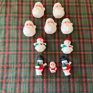 VTG hard plastic Christmas light covers…